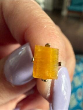 Gold Tone Tie Tack with Rectangular Tiger's Eye Stone